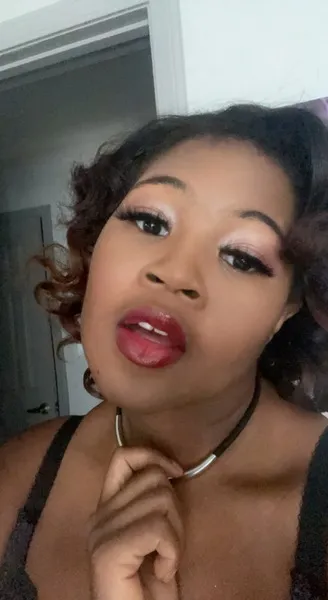 Live sex webcam photo for GoddessElenaMasters #3520856