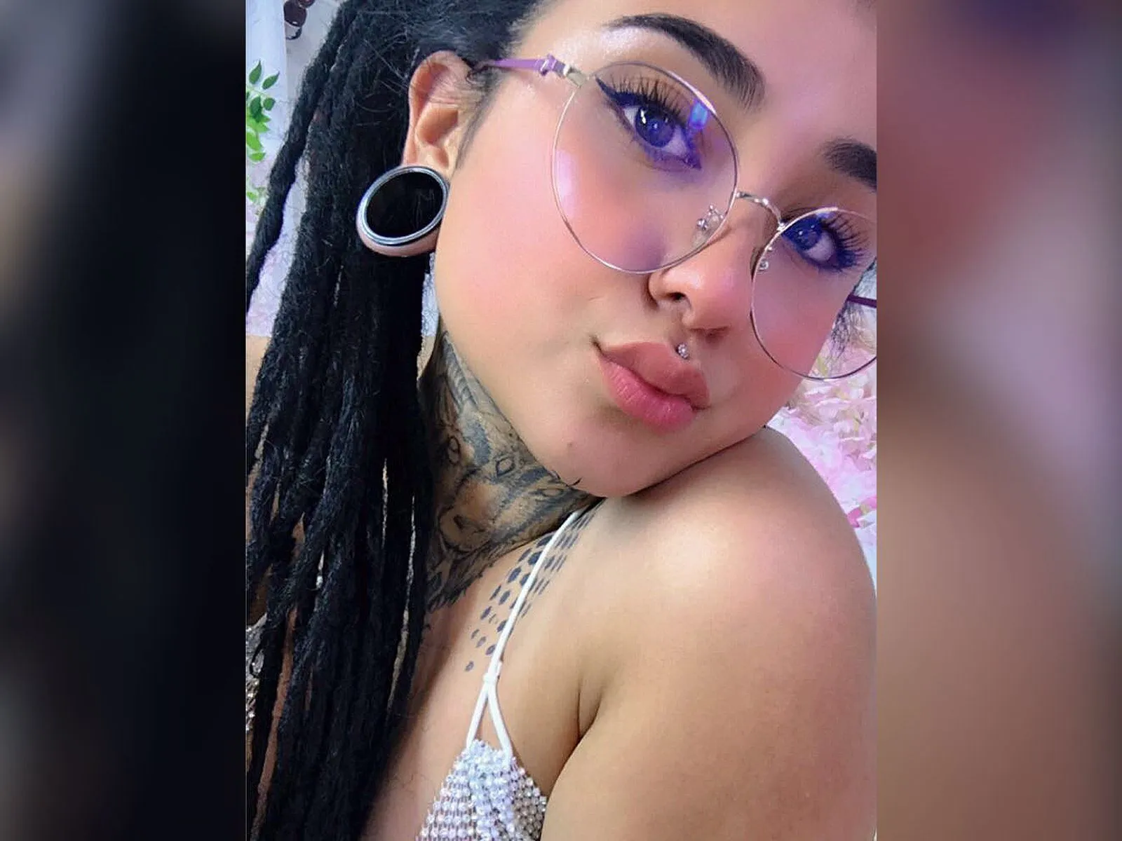 Live sex webcam photo for Channeljob #3493196