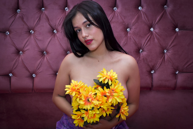 Live sex webcam photo for AbbyMillerrt #6122346