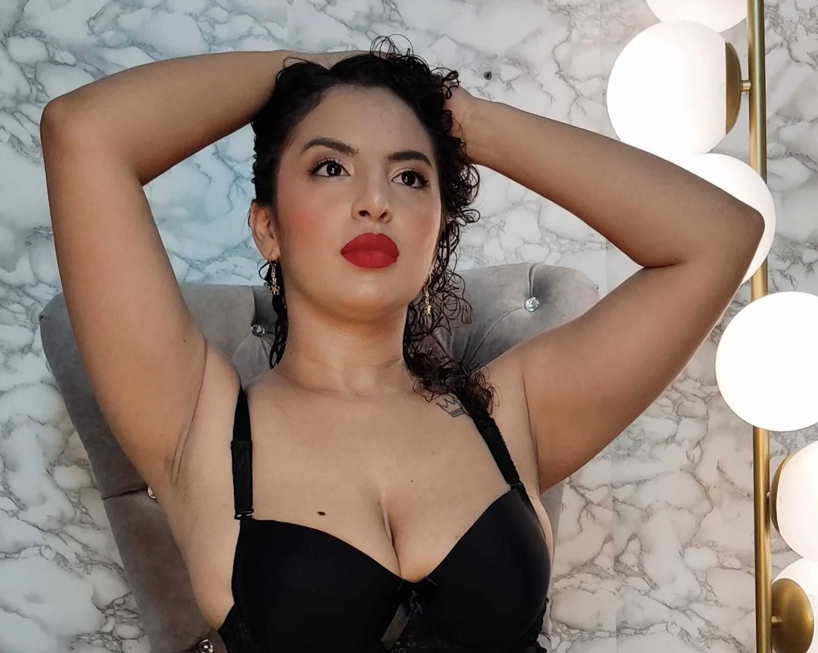 Live sex webcam photo for aprilroxs #7384281