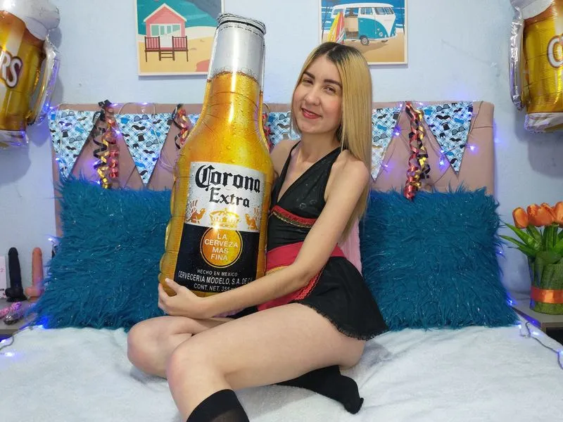 Live sex webcam photo for Dannylove18 #3539336