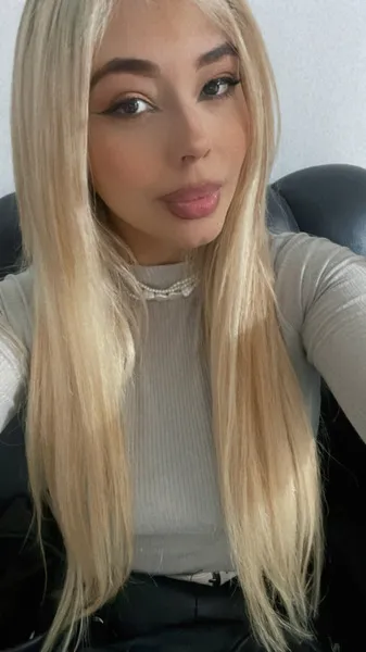 Live sex webcam photo for zaraMiller18 #6051753