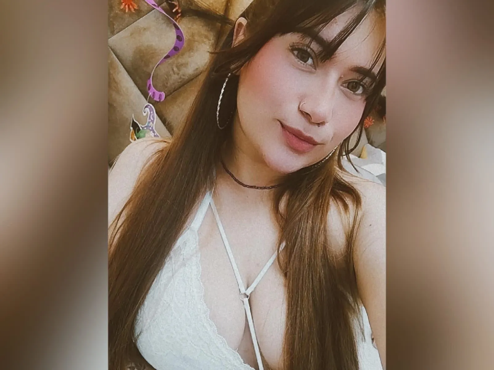 Live sex webcam photo for MartinaWesley #3633121