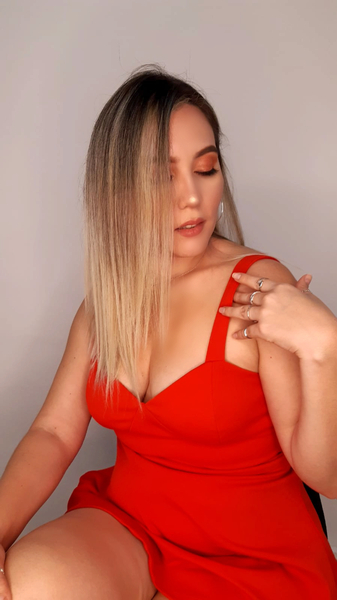 Live sex webcam photo for HannaT #3996961