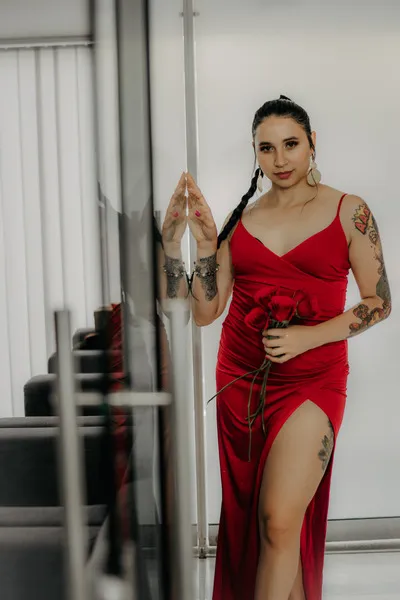 Live sex webcam photo for EmilyRogeers #4038050