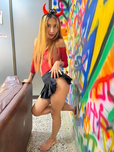 Live sex webcam photo for TarahMuller #3517233