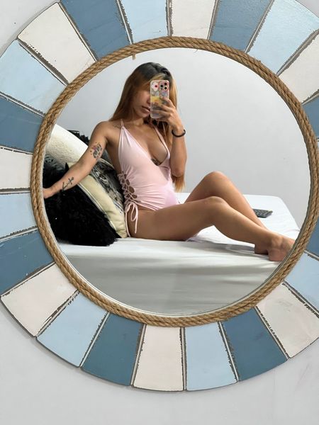 Live sex webcam photo for TarahMuller #3529644