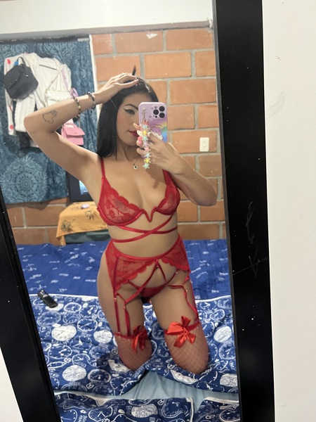 Live sex webcam photo for StacyGiraldo #3518671