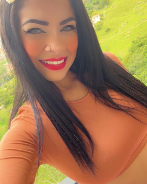 Live sex webcam photo for StacyGiraldo #3518665