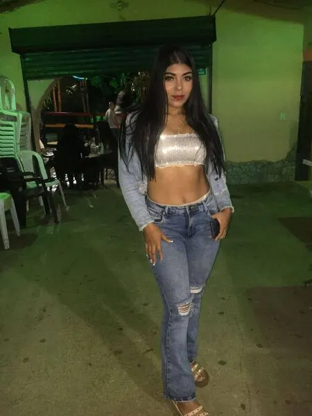 Live sex webcam photo for megancarteer18 #5523728