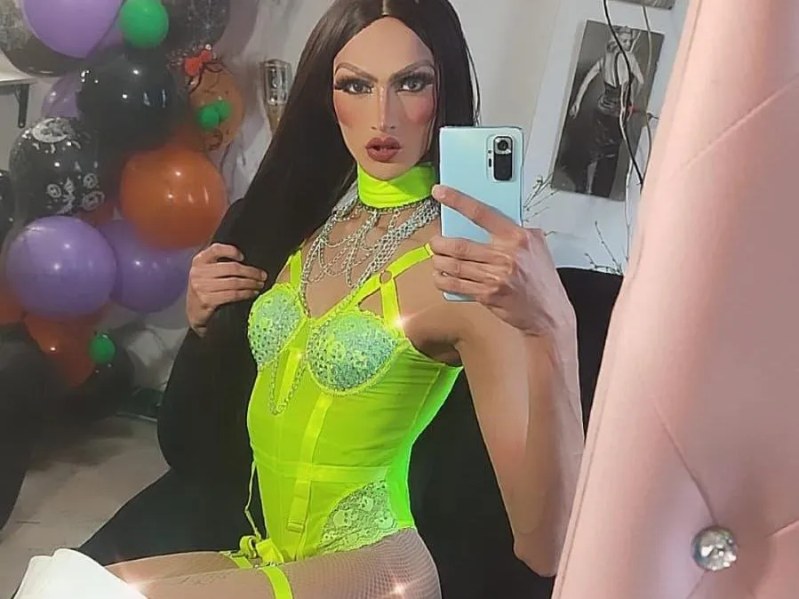 Live sex webcam photo for SASHAGRAY7 #3928440