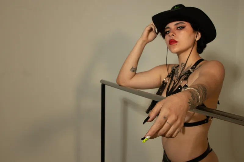 Live sex webcam photo for MissyCharlotte #3577192