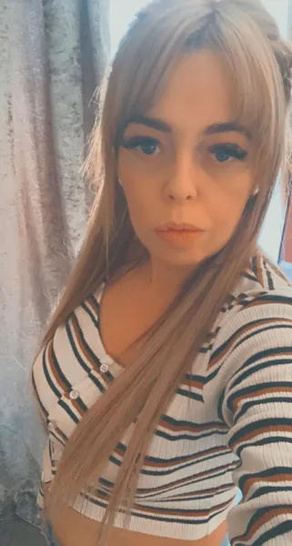 Live sex webcam photo for UnfaithfulHousewife #3740363