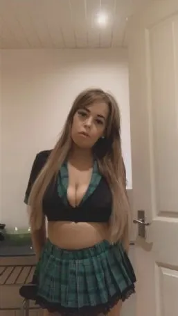 Live sex webcam photo for UnfaithfulHousewife #3784545