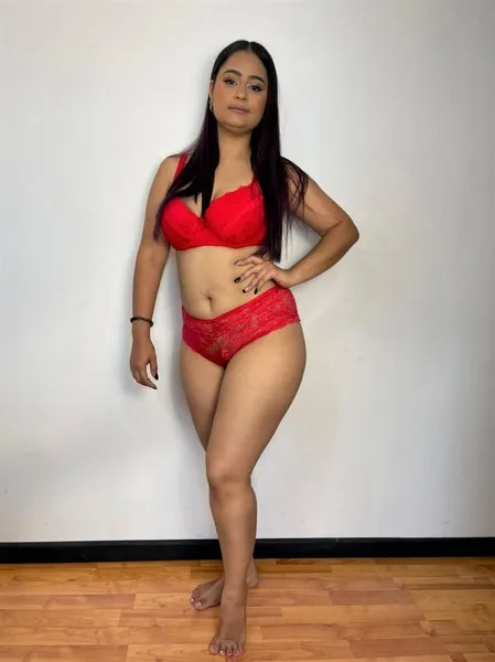 Live sex webcam photo for Victoriasaenz18 #3514666