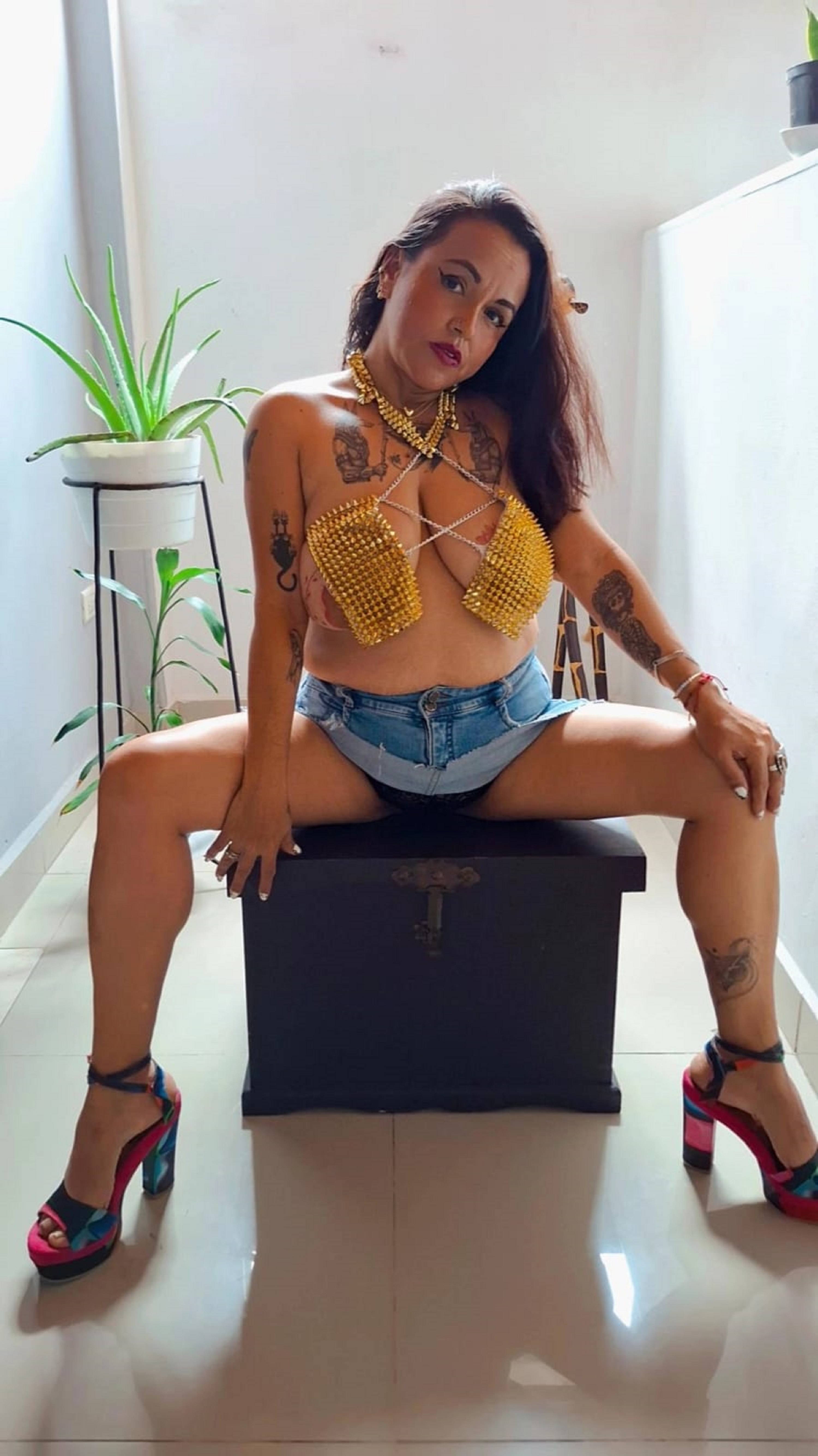 Live sex webcam photo for ZayraCorrales #7167359