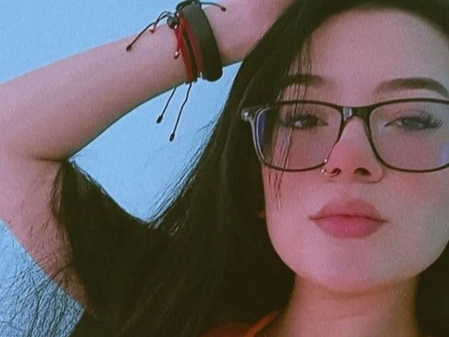 Live sex webcam photo for MeeggannRosse #3530717