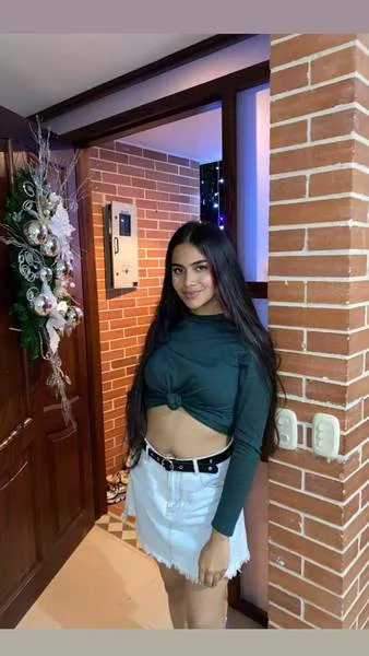 Live sex webcam photo for MiaParissini #3513495