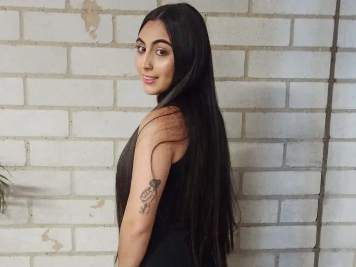 Live sex webcam photo for AliciaJhonsonn #3512399