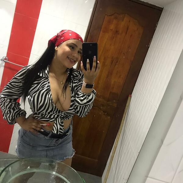 Live sex webcam photo for LissaEvaanss #3638938