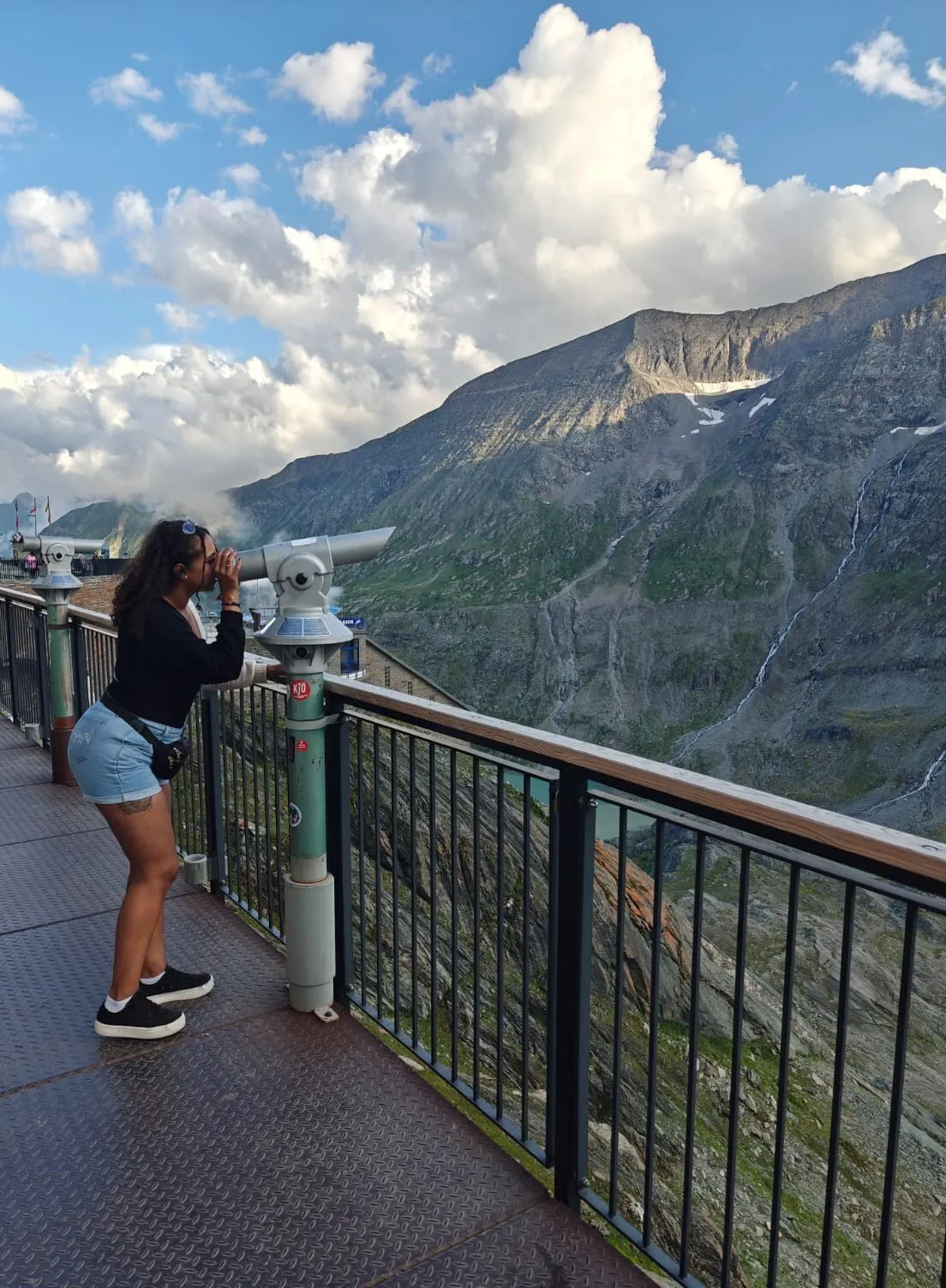 Live sex webcam photo for Exotic_emma69 #7338065