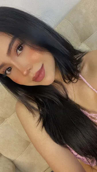 Live sex webcam photo for AlanaMontees #6219220