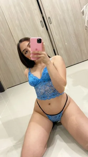 Live sex webcam photo for AlanaMontees #5898223