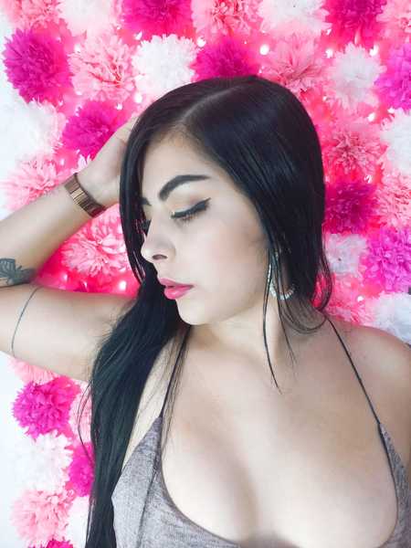 Live sex webcam photo for MayTaylor #3759714