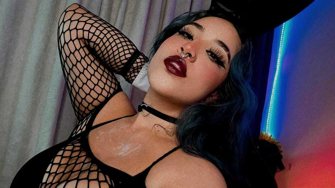 Live sex webcam photo for NaomyEvanss #7463033