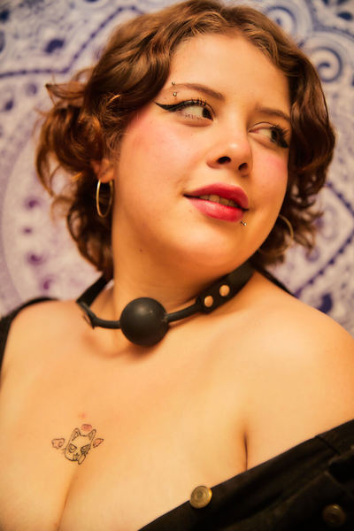 Live sex webcam photo for roxxan69 #3530290