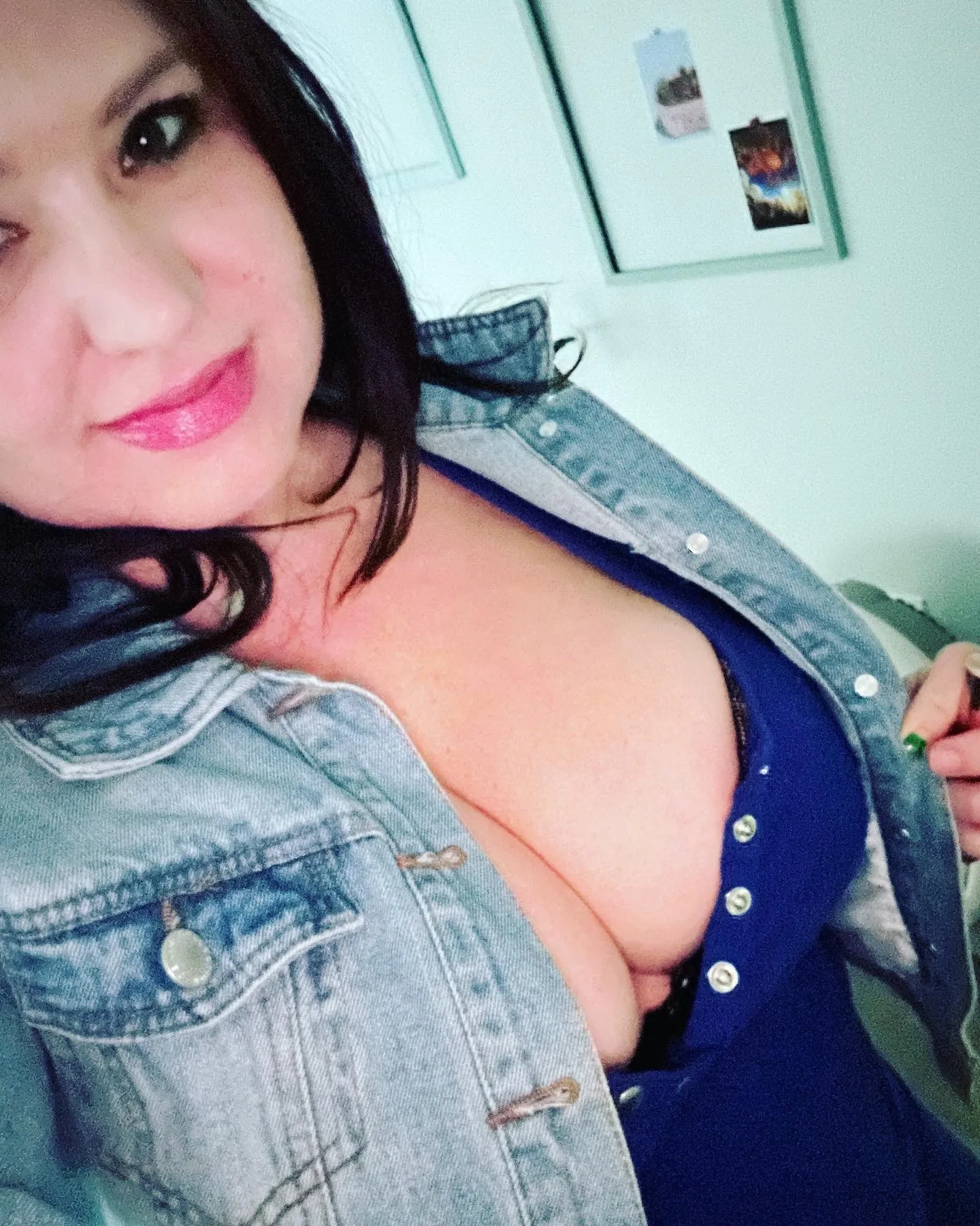 Live sex webcam photo for YourGirlfriendKat #7872330