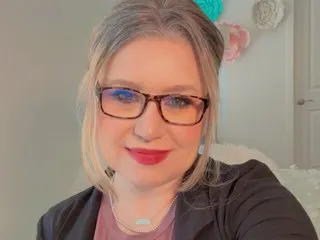 Live sex webcam photo for YourGirlfriendKat #8474607