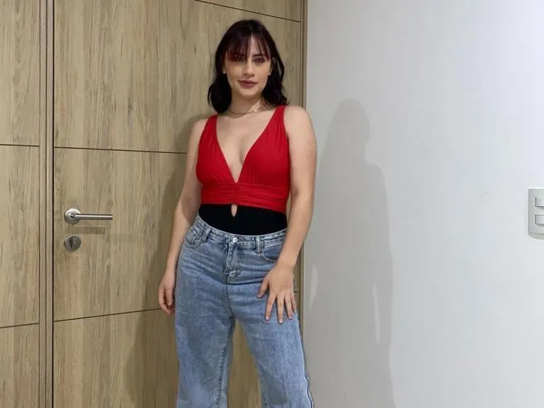 Live sex webcam photo for LenaSmitth #3533625