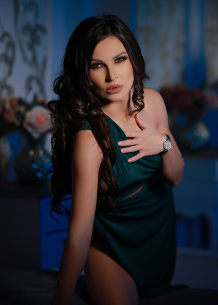 Live sex webcam photo for AmelieDale #6062480