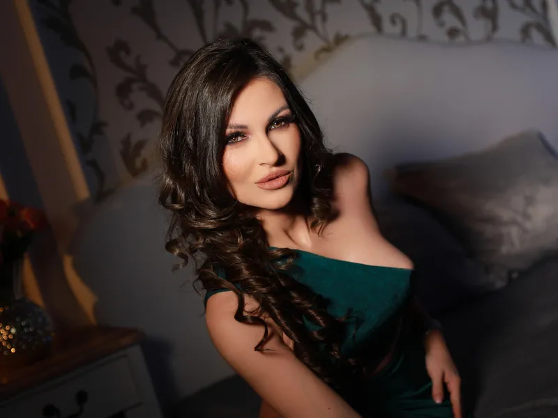 Live sex webcam photo for AmelieDale #6062477