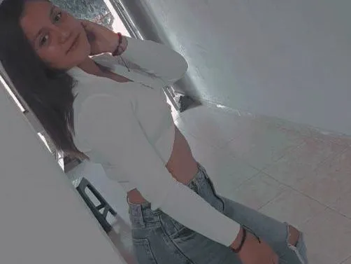 Live sex webcam photo for aroafox #3528754