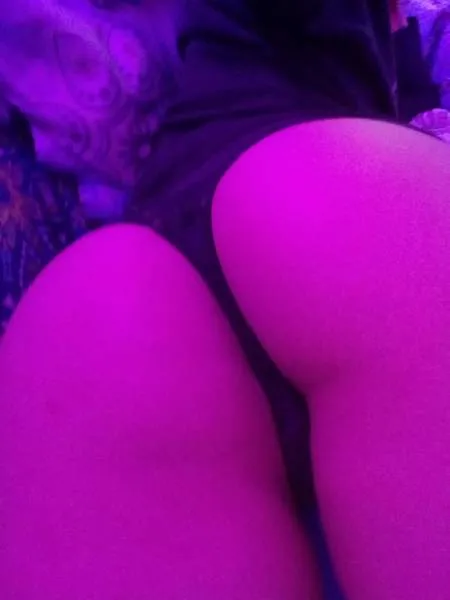 Live sex webcam photo for miajeroensky119 #3575955