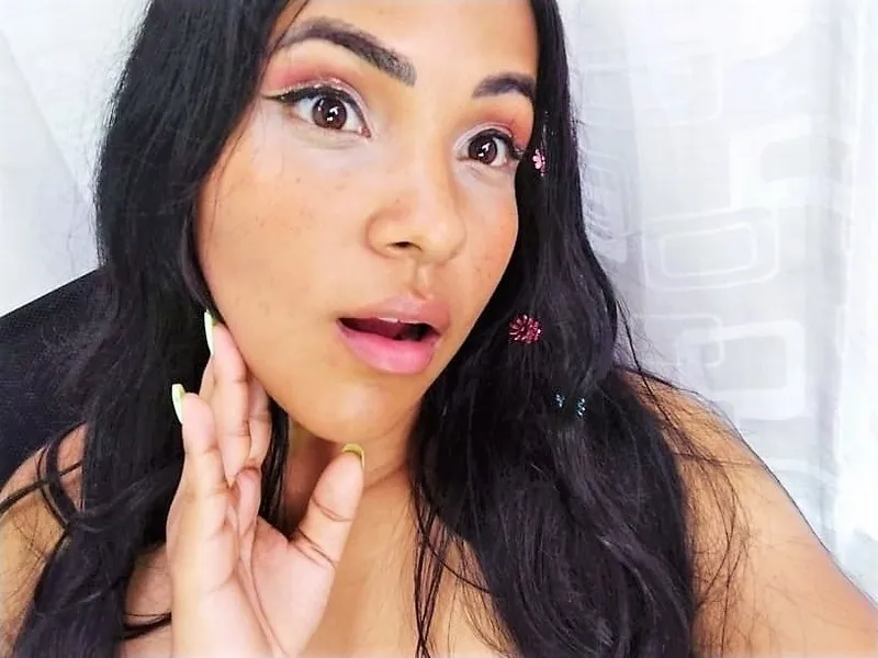 Live sex webcam photo for AleRivera #3545074