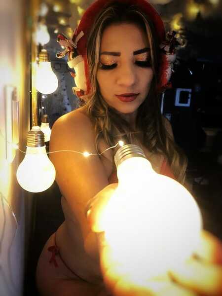 Live sex webcam photo for Myllu #3799910