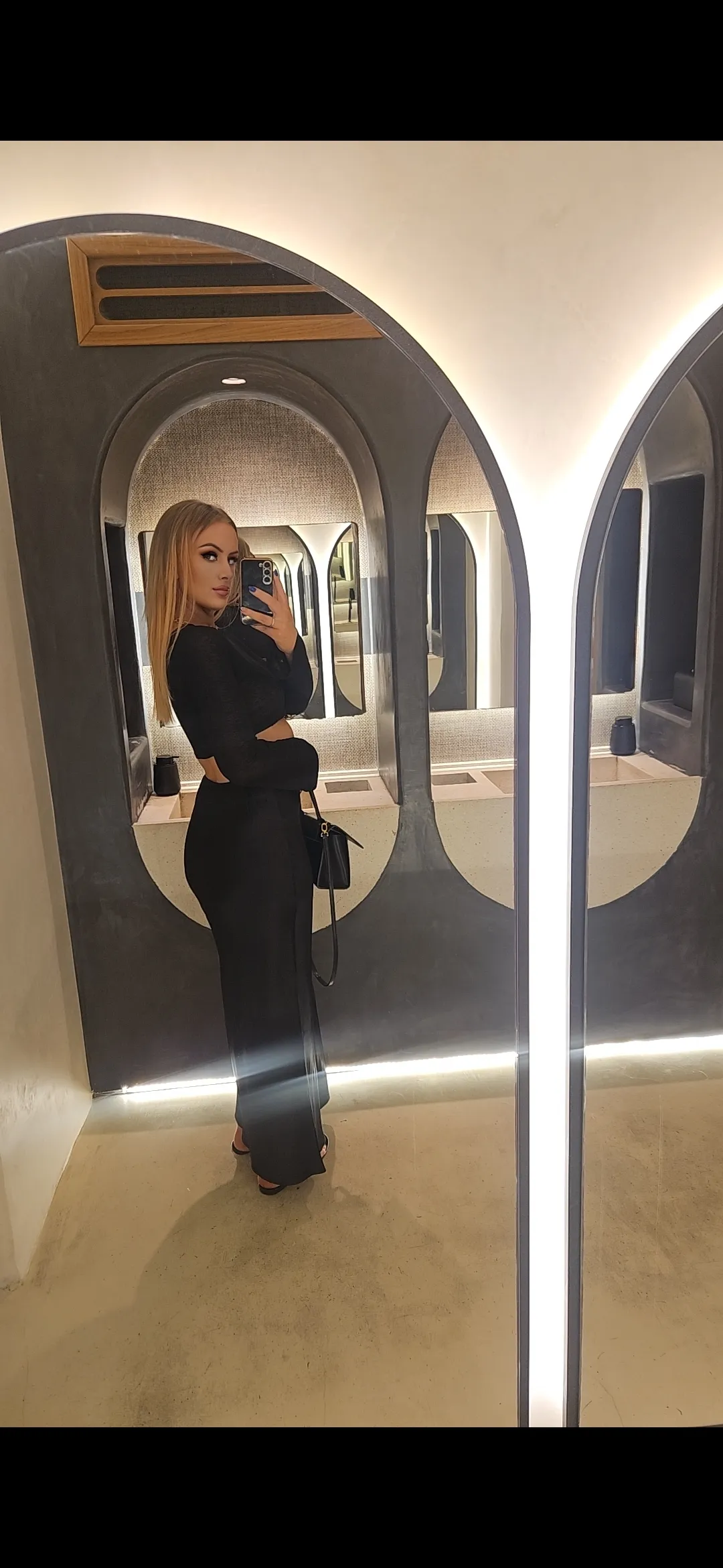 Live sex webcam photo for MustangSallyx #7251257