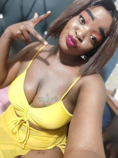 Live sex webcam photo for TITI26 #6093763