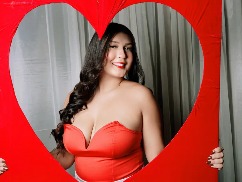 Live sex webcam photo for LuciianaTaylor #6858328