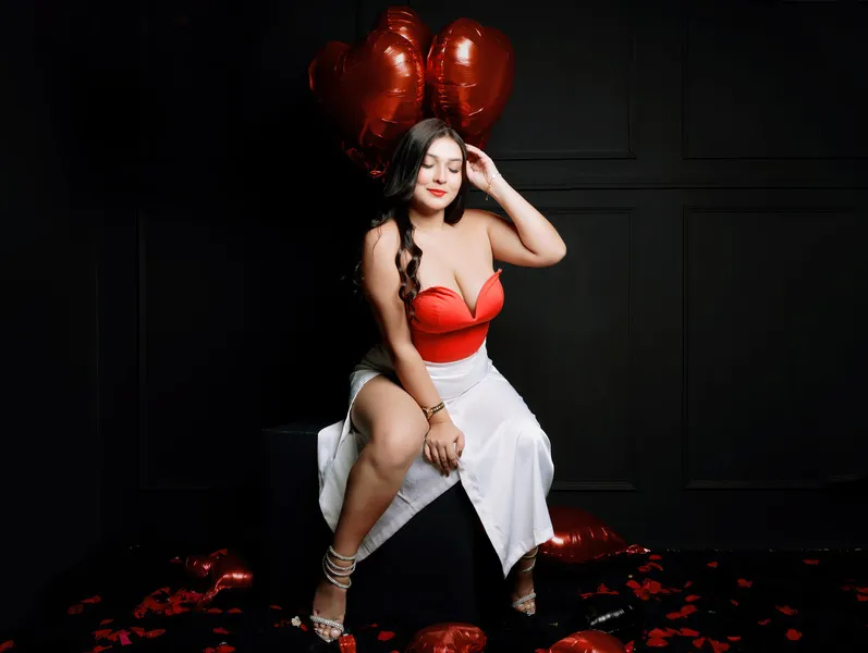 Live sex webcam photo for LuciianaTaylor #6858332