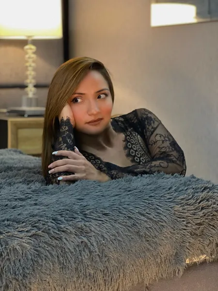 Live sex webcam photo for DianeW #3718320