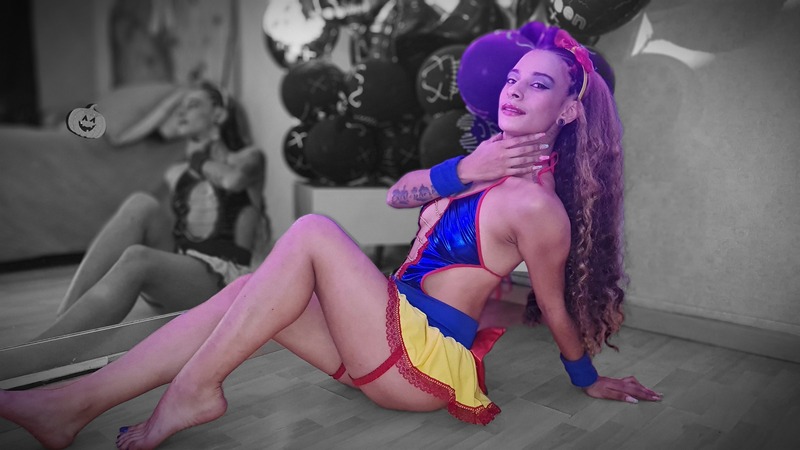 Live sex webcam photo for SuryTamara #3664167