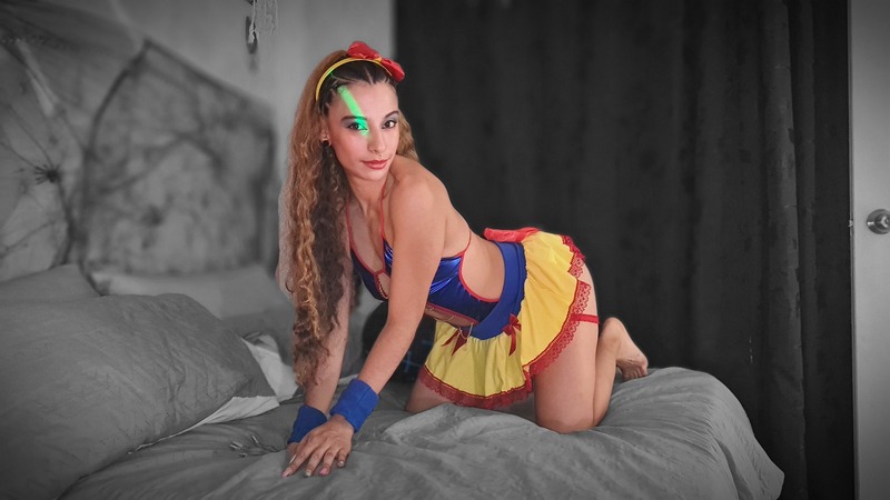 Live sex webcam photo for SuryTamara #3664158