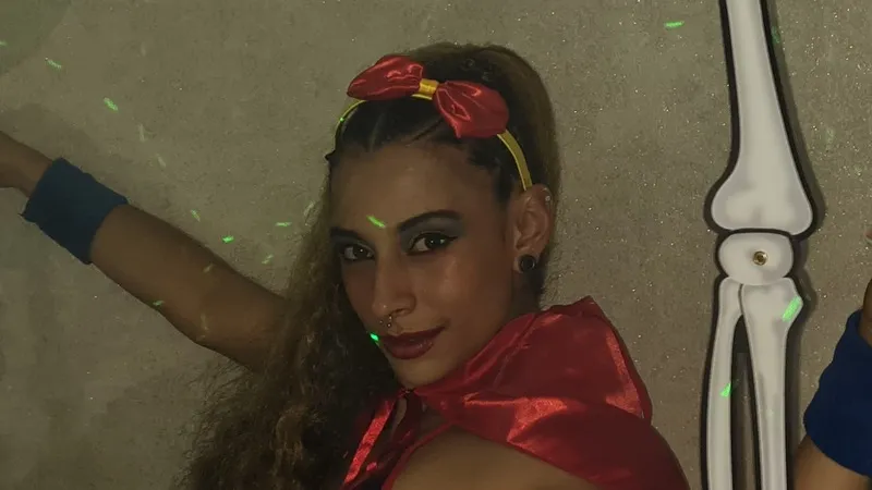 Live sex webcam photo for SuryTamara #3664174