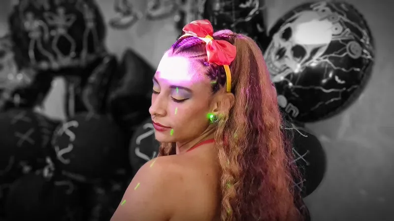 Live sex webcam photo for SuryTamara #3664172