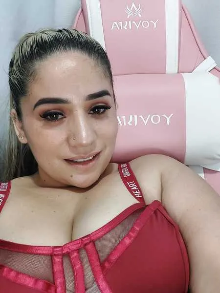 Live sex webcam photo for rebecaholden #3568777