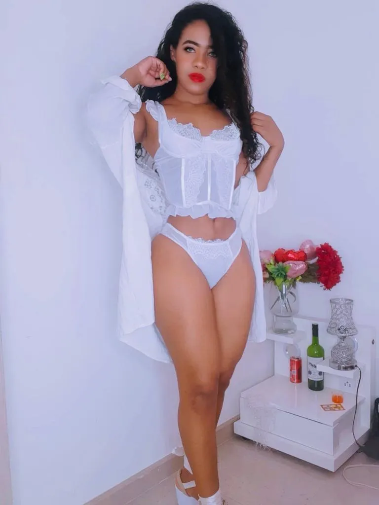 Live sex webcam photo for MayaBranson #7487284